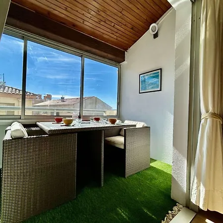 Studio Mezzanine Sainte-Maxime - 5 Couchages A 50M De La Plage - Fr-1-226-474 * Sainte-Maxime